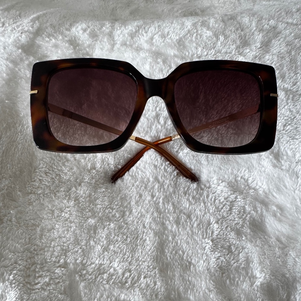Chico's Sunglasses Brown with fade lenses NWOT - Picture 2 of 7